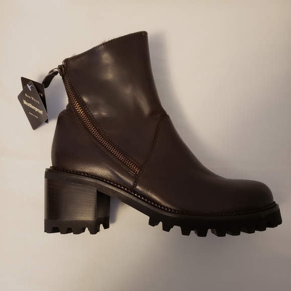 Ron White Women's Wilandy Chocolate Ankle Boot - Picture 3 of 5